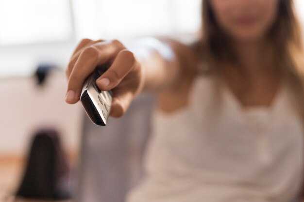 Процесс демонтажа старой кнопки аварийки