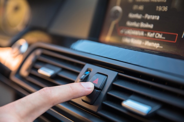 Порядок безопасной замены предохранителя